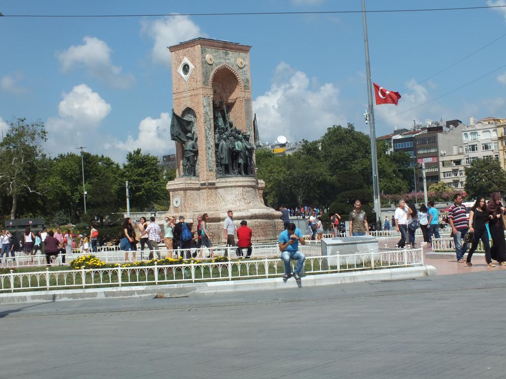 Taksim 9 Suites Apartments Istanbul Ngoại thất bức ảnh